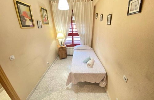 Puente de Vallecas Resort | 85 m² Private room ∙ 1 bedroom ∙ 1 guest