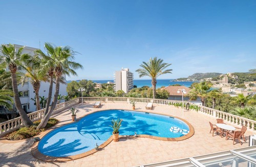 Peguera Villa | 850 m² Villa ∙ 6 bedrooms ∙ 12 guests