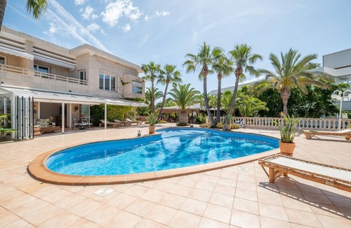 Peguera Villa | 850 m² Villa ∙ 6 bedrooms ∙ 12 guests