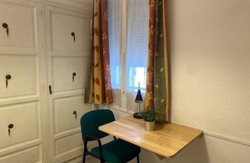 Barrio de las Letras Resort | 90 m² Private room ∙ 1 bedroom ∙ 1 guest