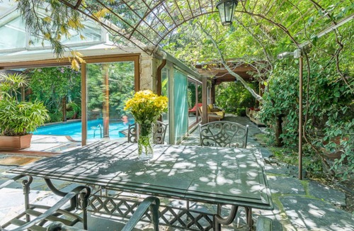 Las Rozas de Madrid Villa | 900 m² Villa ∙ 5 bedrooms ∙ 10 guests