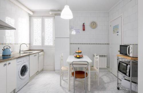 Iralabarri Apartment | 92 m² Apartment ∙ 3 bedrooms ∙ 4 guests