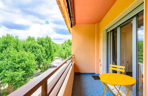 Jerica Apartment | A homely place with views in Jerica