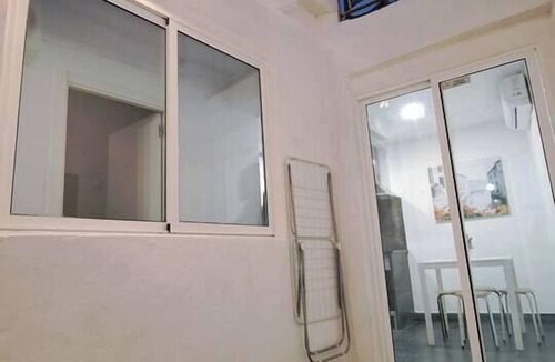 Sagunto House | Acogedora casa de 2 plantas en Sagunto con terraza