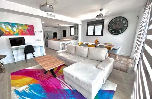 Villa de Vallecas Villa | Acogedora casa en Madrid con piscina privada, jacuzzy y garaje