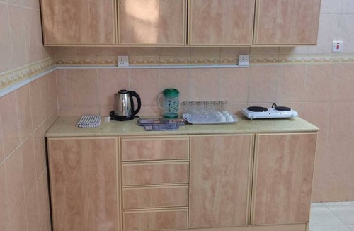 Al Harra Al-Sharqiah Apartment | Al Eairy Furnished Apt Al Madinah 3