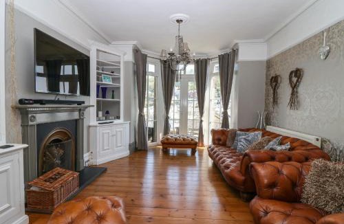 West Looe House | Albany