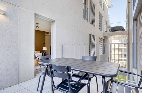 Las Acacias Apartment | Amazing 2BR w/amenities, in Madrid Rio