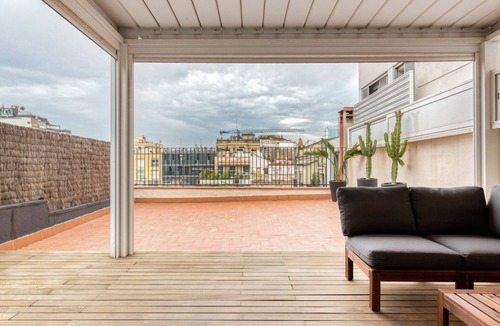 Eixample Apartment | Amazing Penthouse 2BR+2 huge private terraces, by Blueground