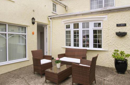 Llaneilian House | Amolca
