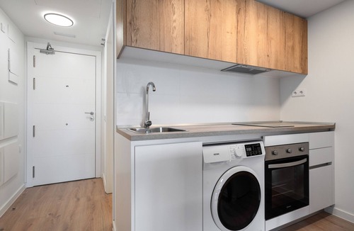 San Sebastian de los Reyes Apartment | apartamento reformado con garaje y piscina de alquiler temporal