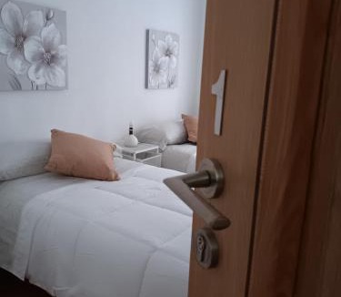 Sant Francesc Apartment | Apartamento para cuatro Huspedes Amplio y Cntrico Ciutat Vella