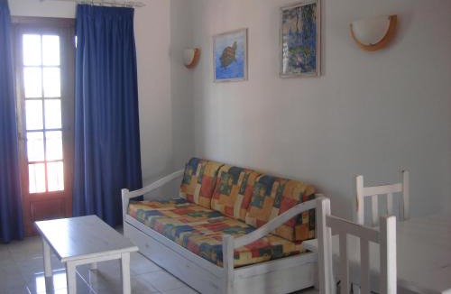 Platges de Fornells Apartment | Apartamentos El Bergantin Menorca Club