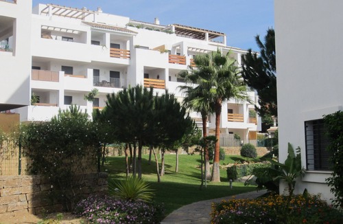La Cala de Mijas Apartment | Apartment in La Cala within a secure complex with large pool and lovely gardens