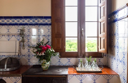 Corbera Apartment | Apartment 'Monsalva' with Mountain View, Wi-Fi and Air Conditioning