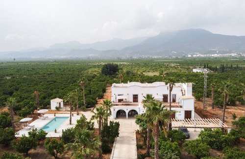 Corbera Apartment | Apartment 'Monsalva' with Mountain View, Wi-Fi and Air Conditioning