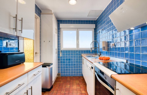 Oliva Apartment | Apartment 'Ximoapartments' with Balcony, Wi-Fi and Air Conditioning