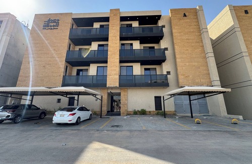 Riyadh Apartment | Arabian Nights - Modern 3BR Apt in Riyadh