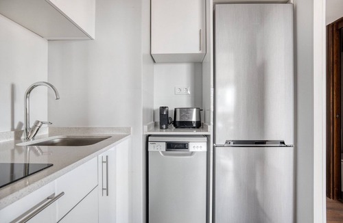 Moncloa - Arguelles Apartment | Argüelles 2br, nr Madrid Rio & amazing views