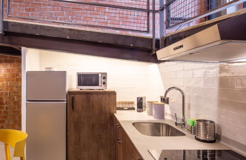 Pobles de l'Oest Apartment | Art Loft 05 'The Mechanic' in Valencia