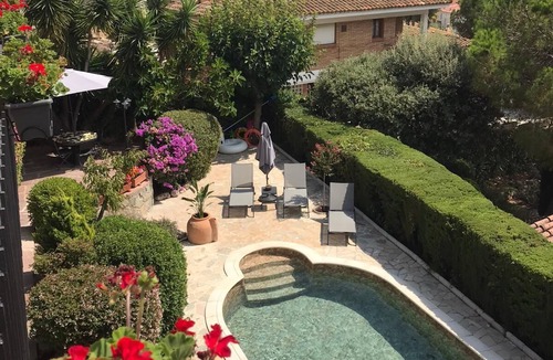 Cabrils Apartment | Arts House. Pool, Garden, Beaches, Mountains @ 20 km from Barcelona