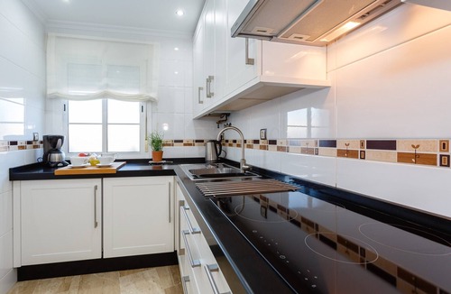 Old Town Apartment | Atico de los INGLESES by Cadiz4Rentals