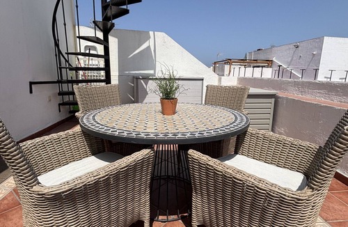 Old Town Apartment | Atico de los INGLESES by Cadiz4Rentals