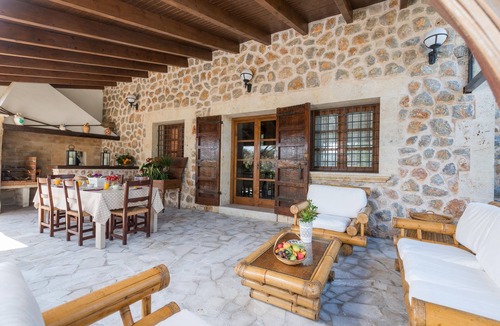 Alcudia Villa | Attractive rustic villa in Alcudia with swimming pool, paddle tennis and soccer