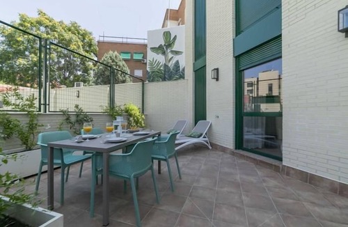 Carabanchel Apartment | Aurora Stays by Charming II, Apartment for 4 with free parking