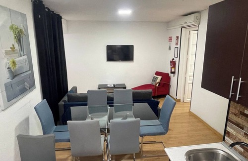 Centro Apartment | Awesome & Spacious Apartment Gran Vía | A037