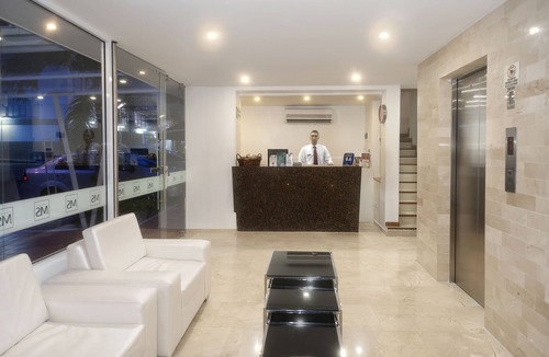 Granada Hotel | Basic Hotel Centenario by Hoteles MS