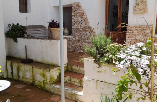 Fuente-Tojar Apartment | Beautiful apartment with private patio among the olive groves.