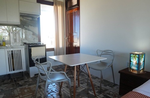 Caponga Apartment | Beachfront Studio with Pool Caponga
