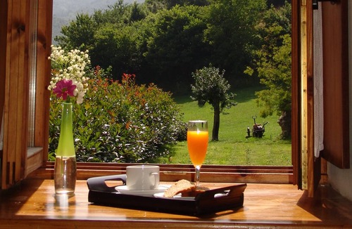 San Miguel de Aras Villa | Beautiful 19th century manor house between the sea and the mountains.