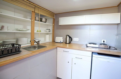 Empedrola House | Beautiful apartment in villa for 6 guests with WIFI, pool, TV and terrace