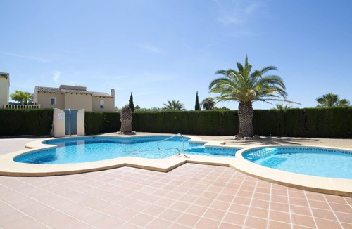 Empedrola House | Beautiful apartment in villa for 6 guests with WIFI, pool, TV and terrace