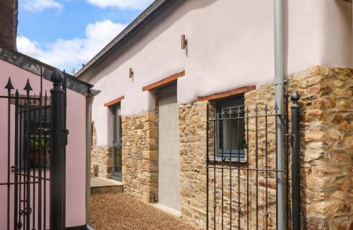 Okehampton House | Becket's Barn