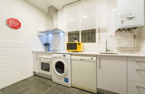 Malasana Apartment | BIG Apartment Downtown Madrid Malasaña M (MAL27)