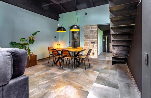 Olot House | Black House - Singular industrial-style house