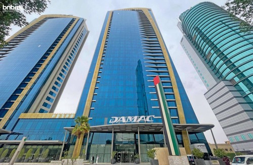 Al Olaya District Apartment | bnbme | Luxury Damac Apt near Kingdom Tower | Pool & Gym