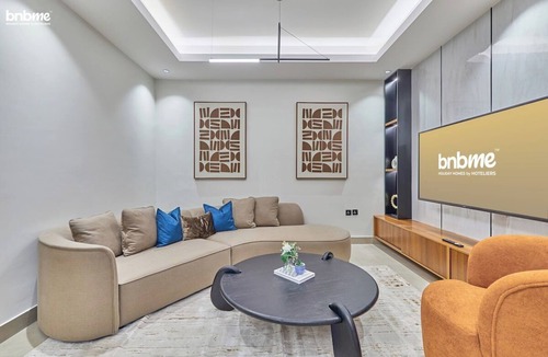Riyadh Apartment | bnbme | Stylish Apartment | 12 Min to KAFD