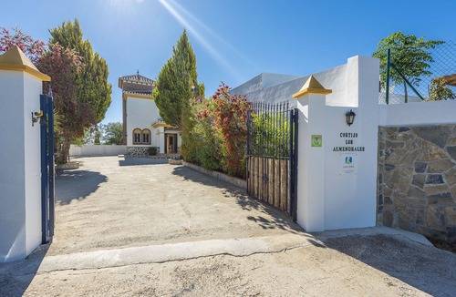 Torrox Villa | Breathtaking views, big swimming pool, Balinese bed, Jacuzzi, Gym . a dream.