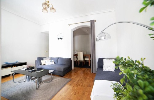 Chamberi Apartment | Bright apartment in Historical City Center