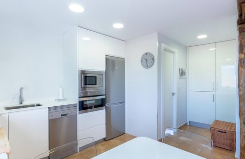 Mundaka Apartment | Bright apartment in Mundaka, perfect for couples and families, near the beach