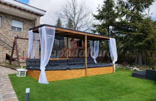 Peguerinos Cottage | Cabin ∙ 14 bedrooms ∙ 16 guests