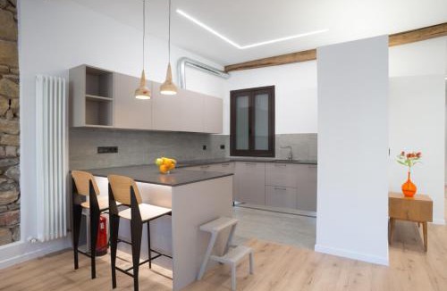 Gros Apartment | Cantabric Plaza/Iberorent Apartments