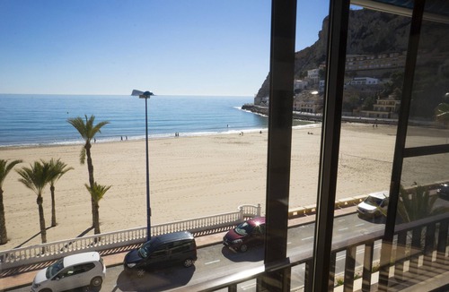 Cala Apartment | Casa Blanca 4, apartment right on the beach with fantastic views