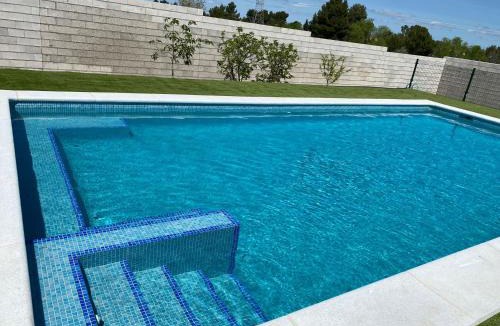 Fuentiduena de Tajo House | Casa con piscina, Villa Alarilla