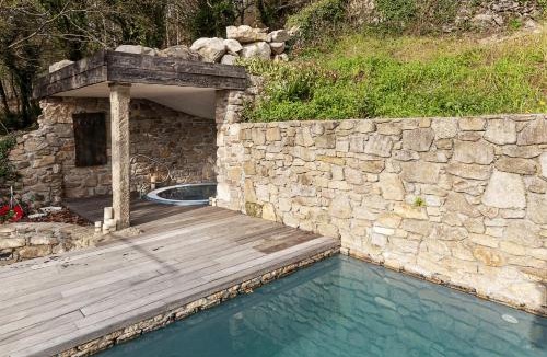 Santiago de Compostela House | Casa do Cebro Casa con piscina y jacuzzi privados