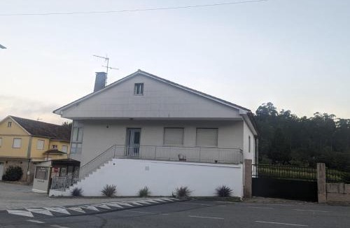 Barro House | Casa en el Camino de Santiago en Barro